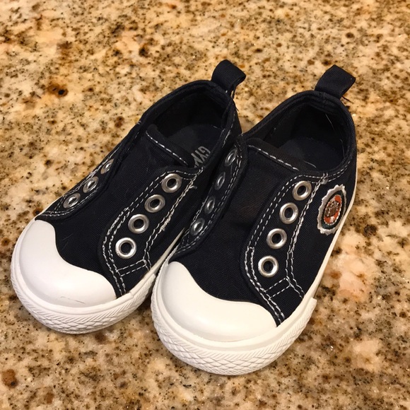 Baby Sneakers Size 4 - Picture 2 of 5